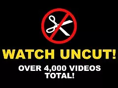 Брюнетка пальцями та іграшок волохаті пизду