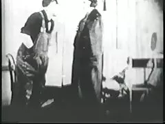 Вінтаж порно повія любить мати її киска, перш ніж вона їде великий член