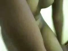 Гарячий Індійська teen піддає її тонкий корпус на хінді аудіо bf