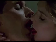 При світлі місяця