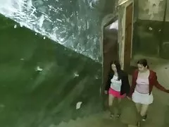 Дівчаток весело провести час в спальні