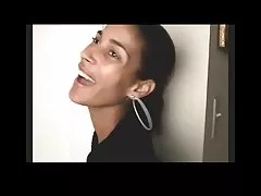 Менді, показуючи волохаті киска і клітор bvr