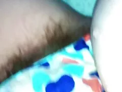 Волохаті кицьки м'ясисті дружин у трусики